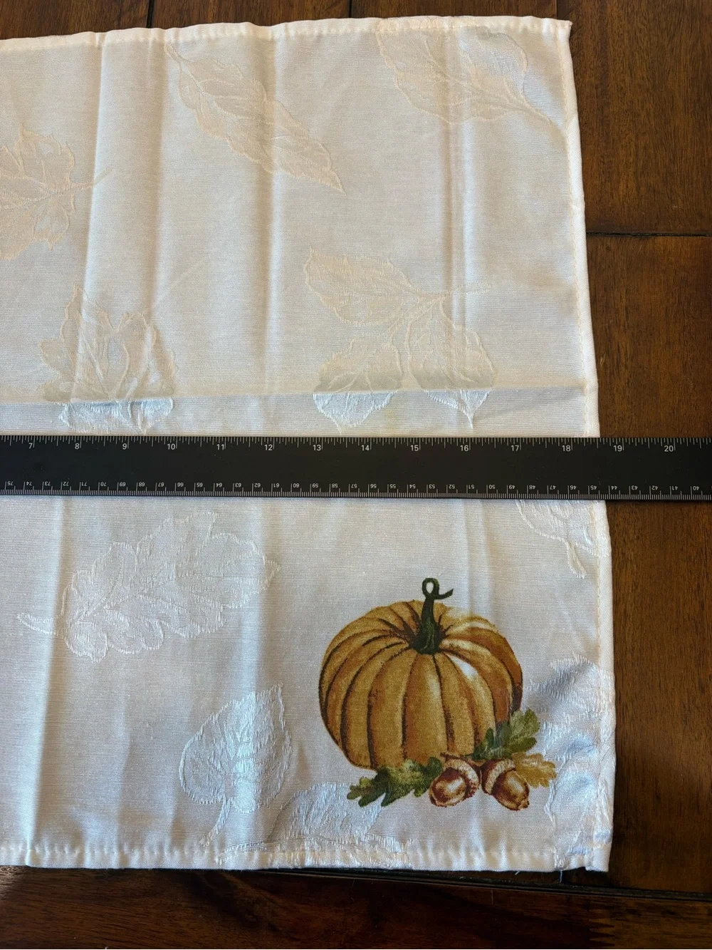 Set Of 4 Harvest Pumpkin Dinner Napkins Large Cream Embossed W/Fall Leaves